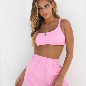 Pink crop top tiger mist